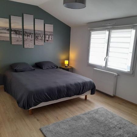 Logement De 100M2 Avec Terrasse Wardrecques Exterior foto
